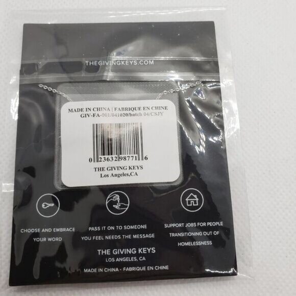 The giving key mini key necklace Believe - Picture 1 of 2